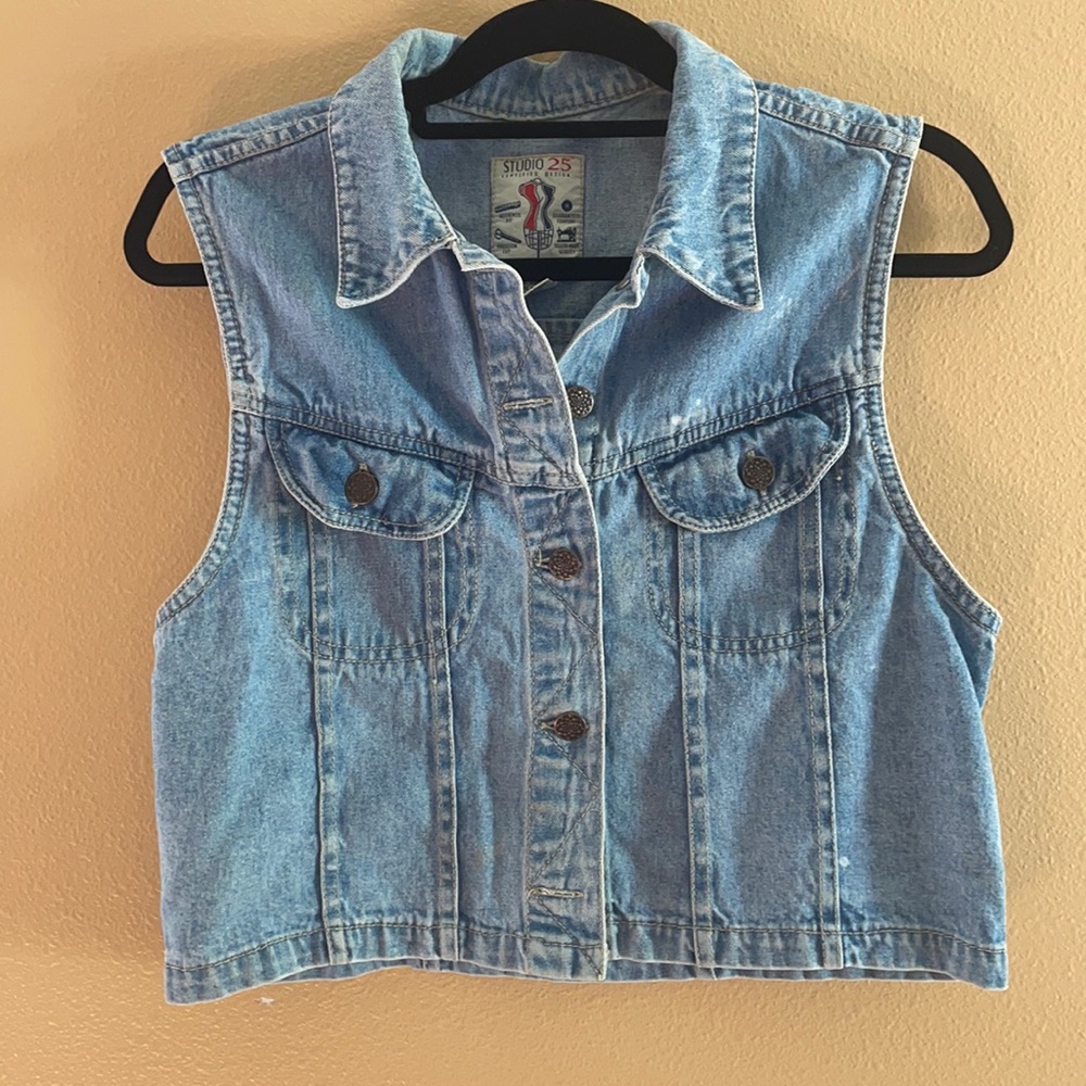 Vintage cropped button down denim vest/top M